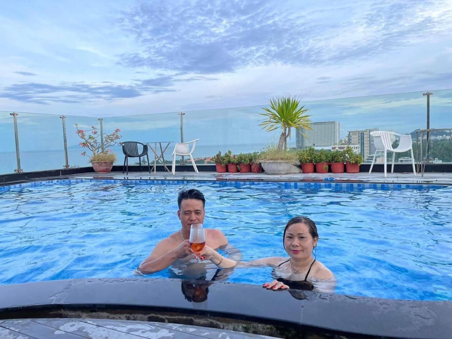 Sea Phoenix Hotel Дананг Экстерьер фото