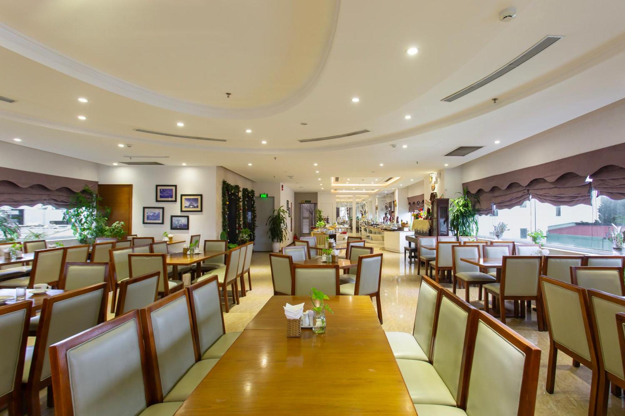 Sea Phoenix Hotel Дананг Экстерьер фото
