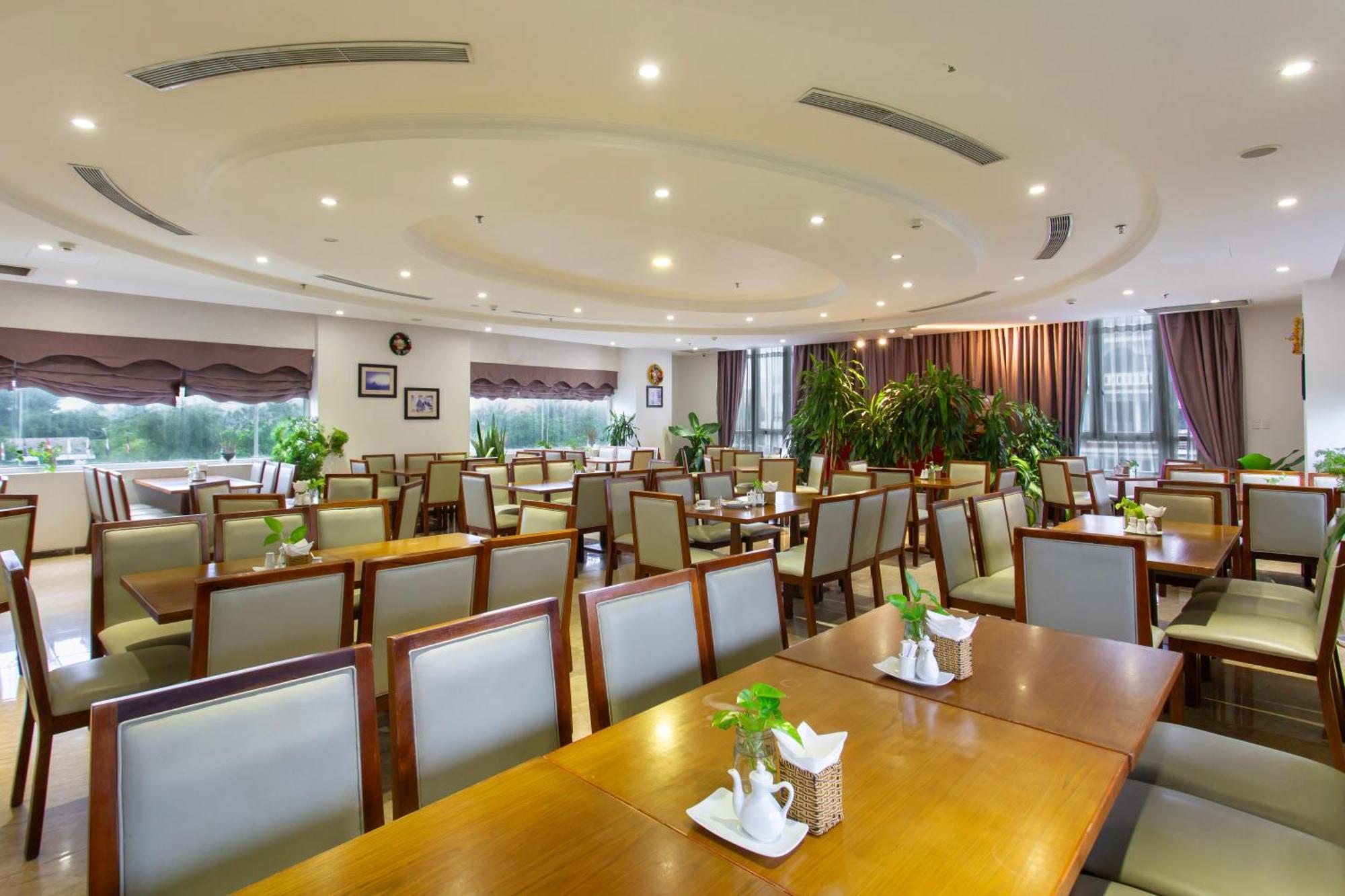 Sea Phoenix Hotel Дананг Экстерьер фото