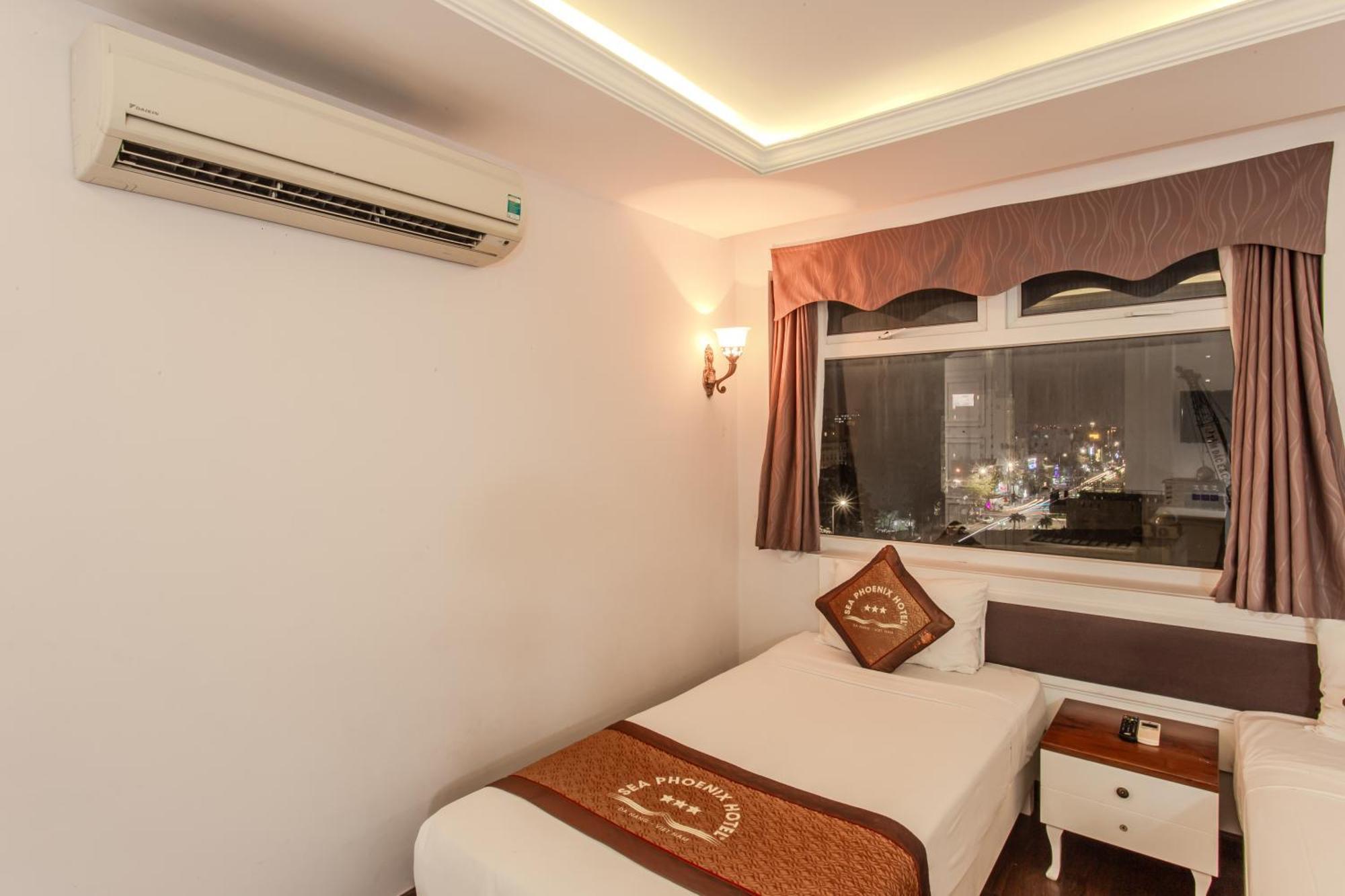Sea Phoenix Hotel Дананг Экстерьер фото